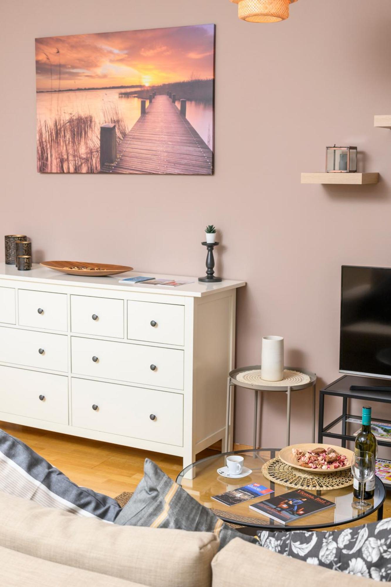 וינה Central City Apartments מראה חיצוני תמונה