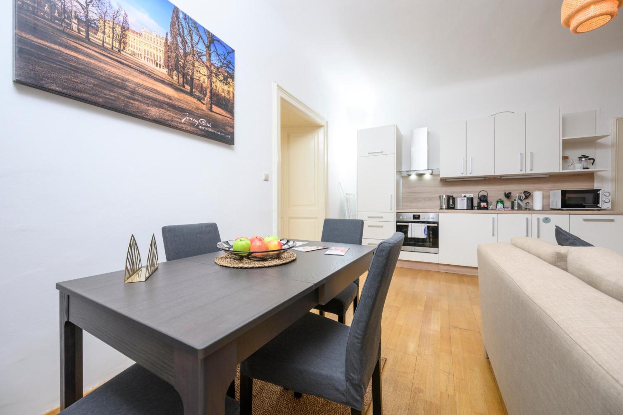וינה Central City Apartments מראה חיצוני תמונה
